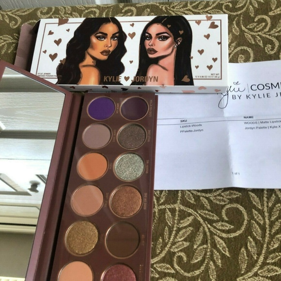 Kylie x Jordyn AUTHENTIC Palette w/ RECEIPT - Picture 4 of 5